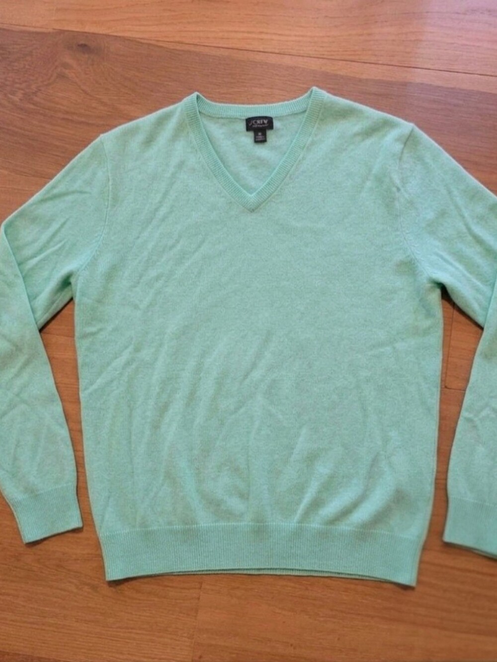 J.Crew Mens 100% Italian Cashmere Mint Green V-Neck Sweater Size Medium